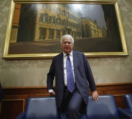 CONFERENZA STAMPA PER PRESENTARE IL GRUPPO ALLEANZA LIBERALPOPOLARE AUTONOMIE, ALA