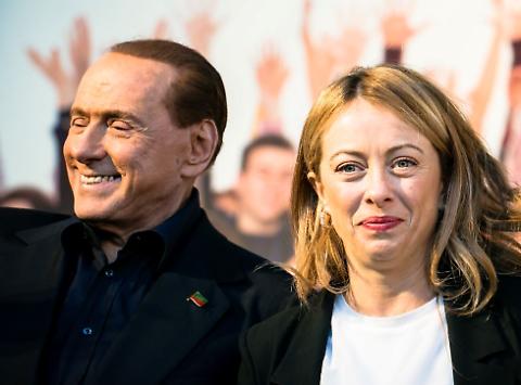 1459528802698_JPG--berlusconi_gela_la_meloni__la_frase_terremoto_su_di_lei