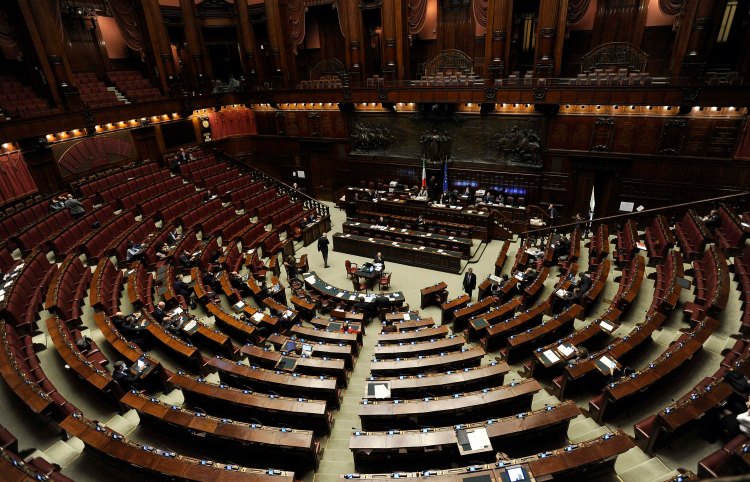 Camera dei Deputati. Pier Carlo Padoan in aula per il DDL salva banche